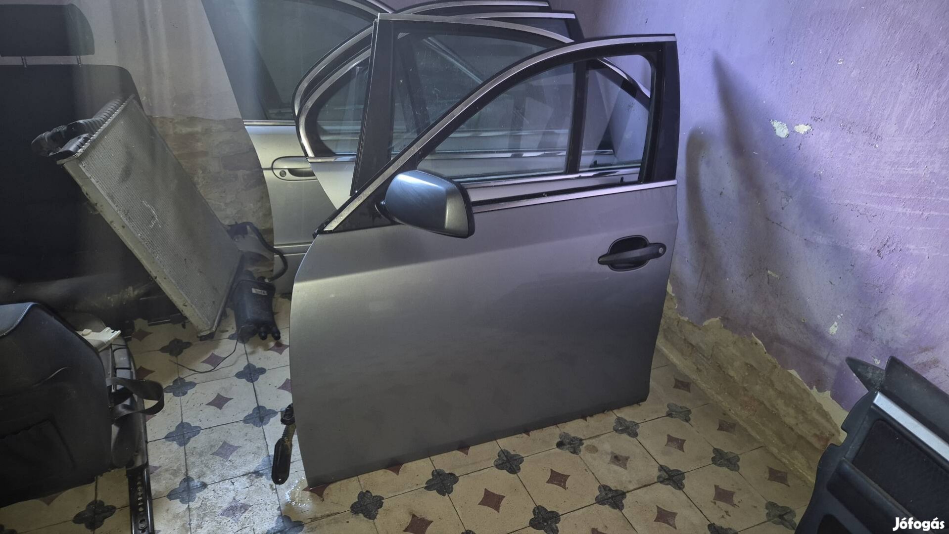 e60 bal első ajtó