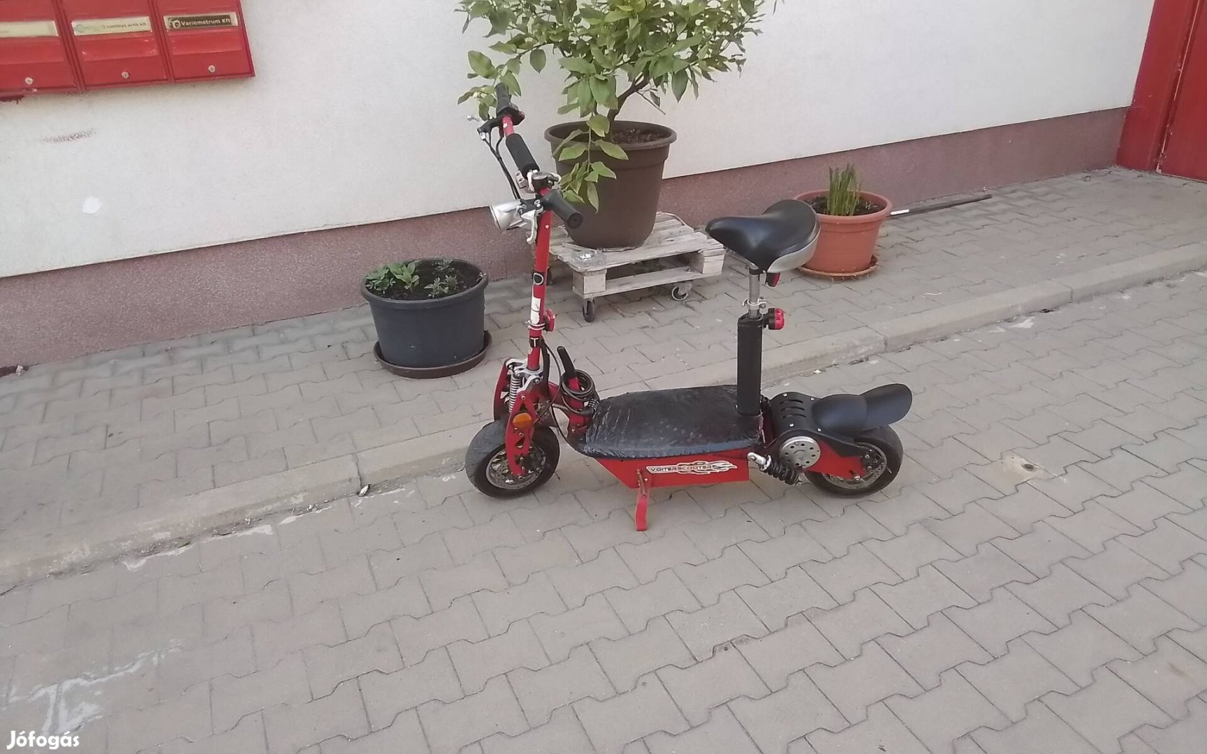 egyéb elektromos  roller.