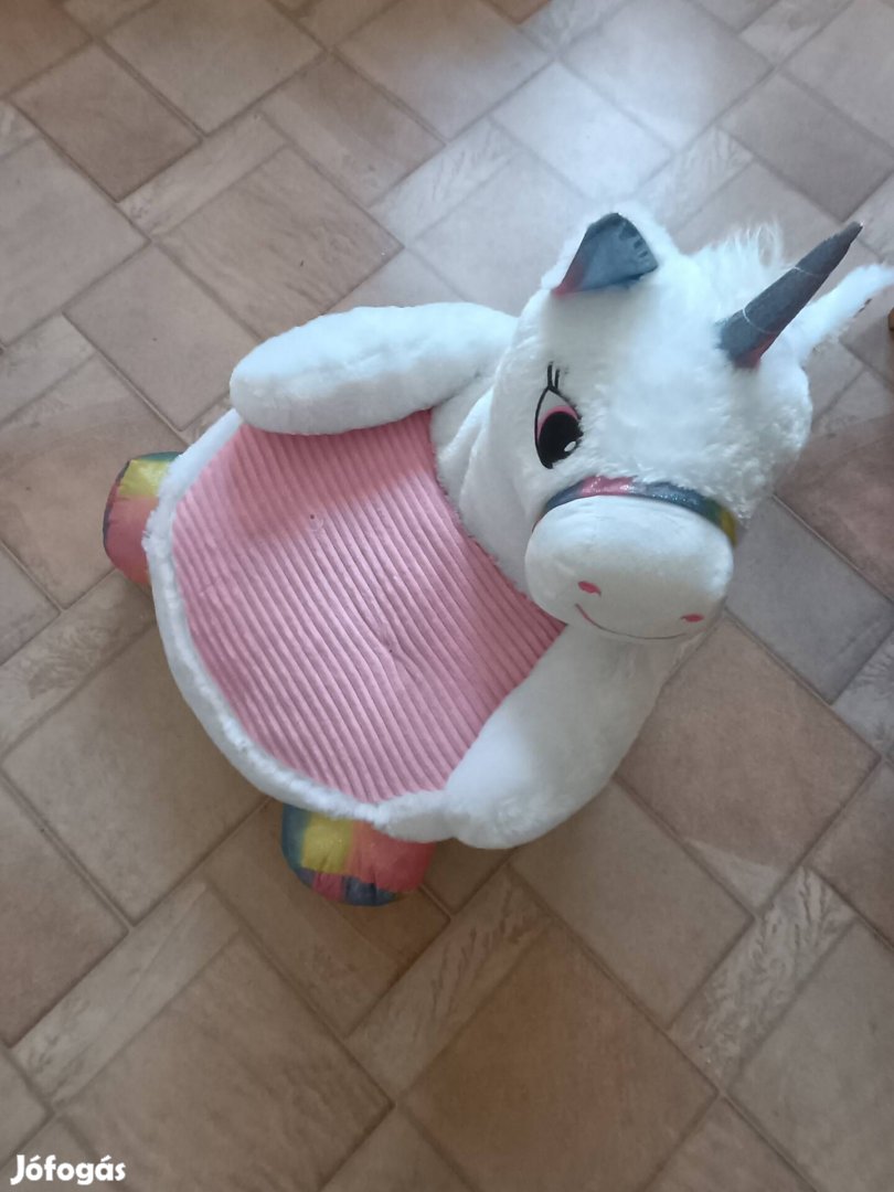 egyszarvú fotel