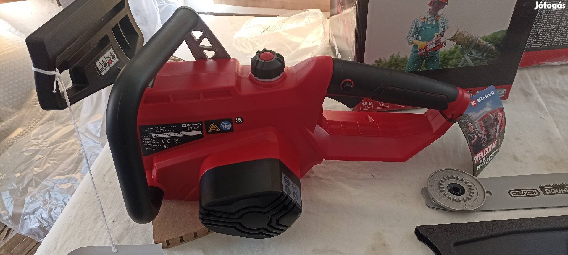 einhel akkumulátoros láncfűrész.