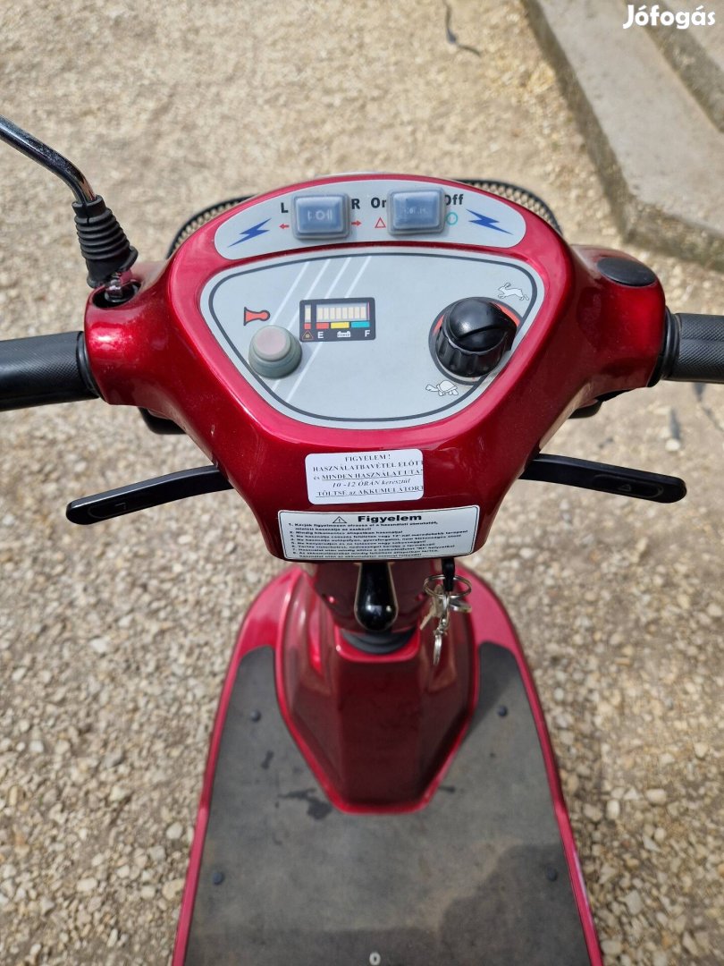 el-go moped eladó újszerű állapotban 