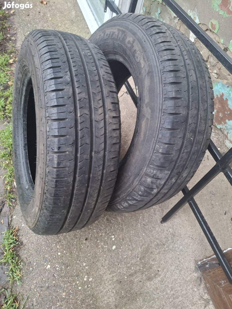 eladó 2 db 215/70r15"c nyarigumik Nexen tipusú