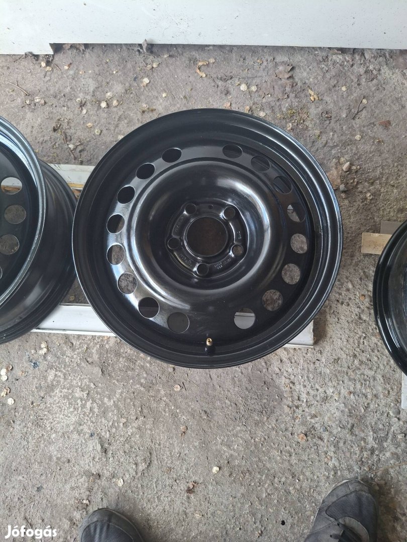 eladó 4 db opel zafira felnik 2006 ban gyartotan voltak