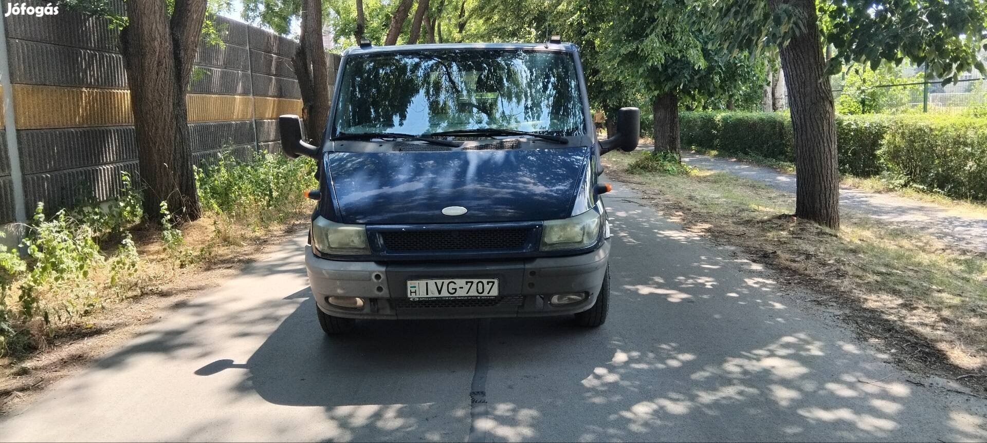 eladó Ford Tranzit 2.4 Dízel 7személyes 