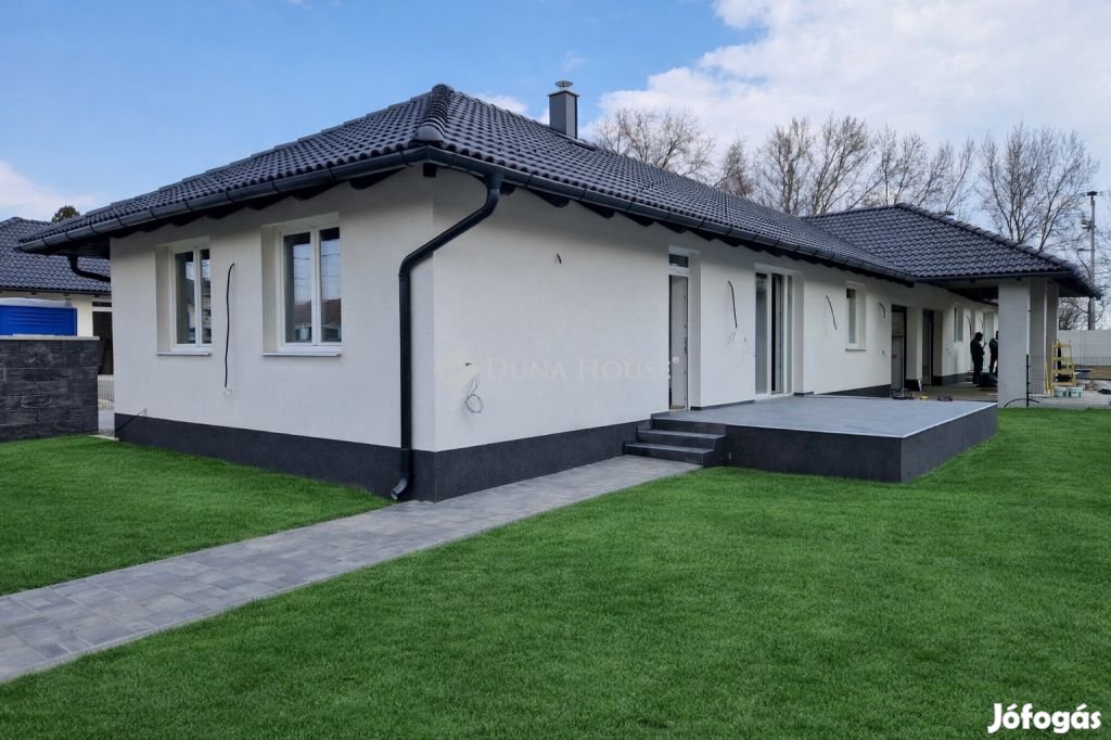 eladó MINŐSÉGI ikerházfél