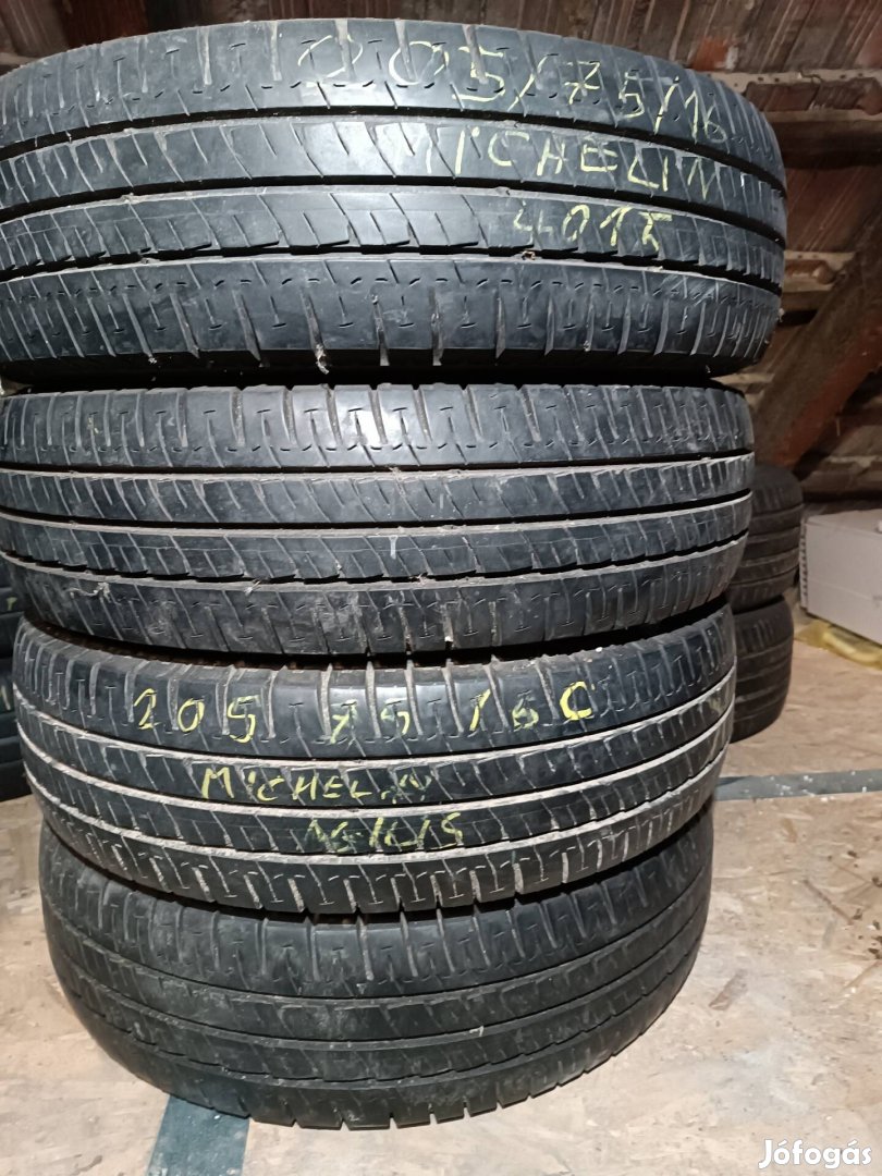 eladó Michelin 205/75 R16C kisteherautó gumi szett 