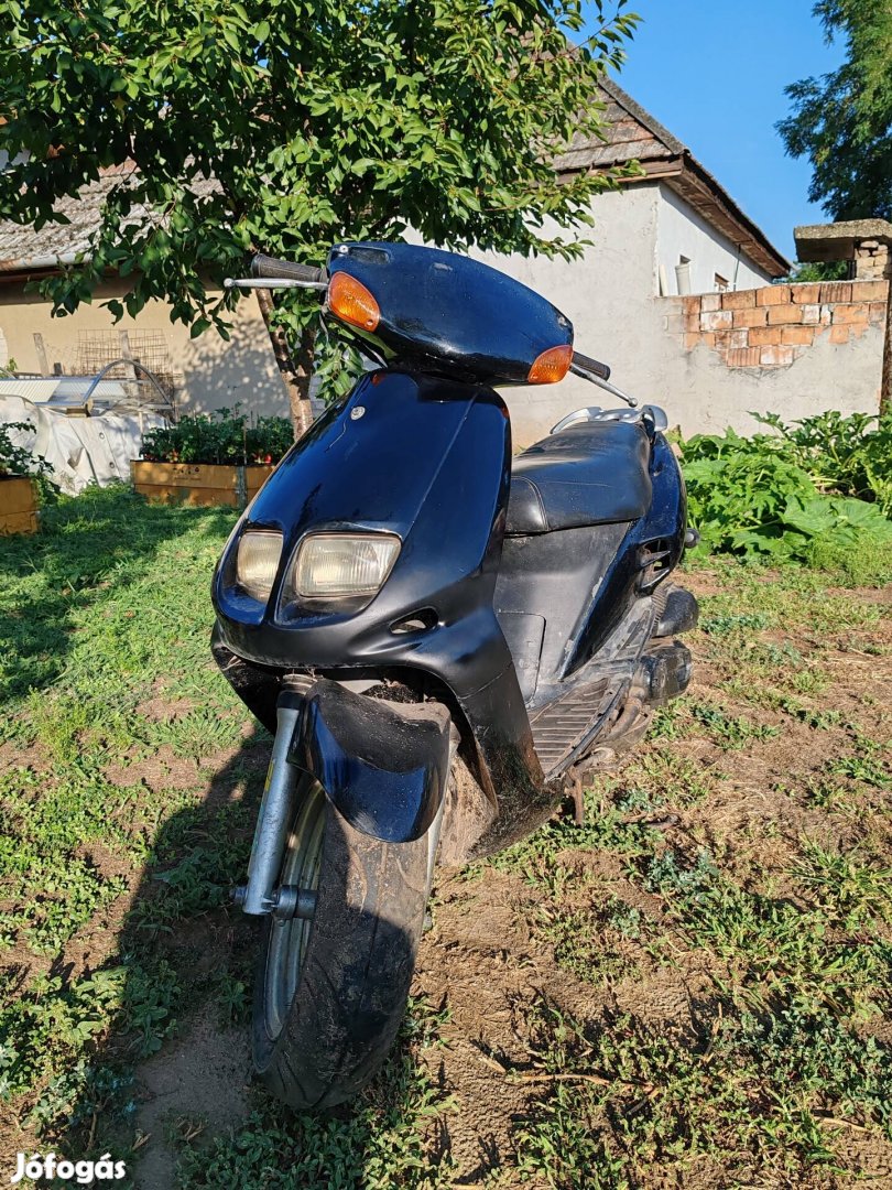 eladó Sym robogó 