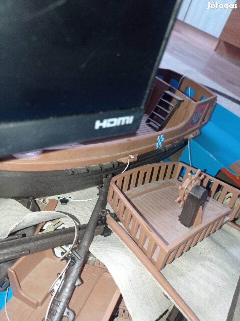 eladó a képeken látható   dolgok 