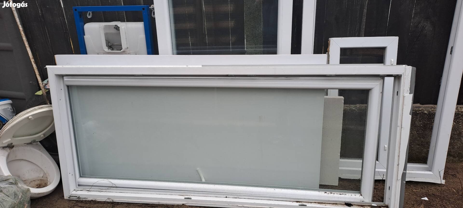 eladó ajtó ablak