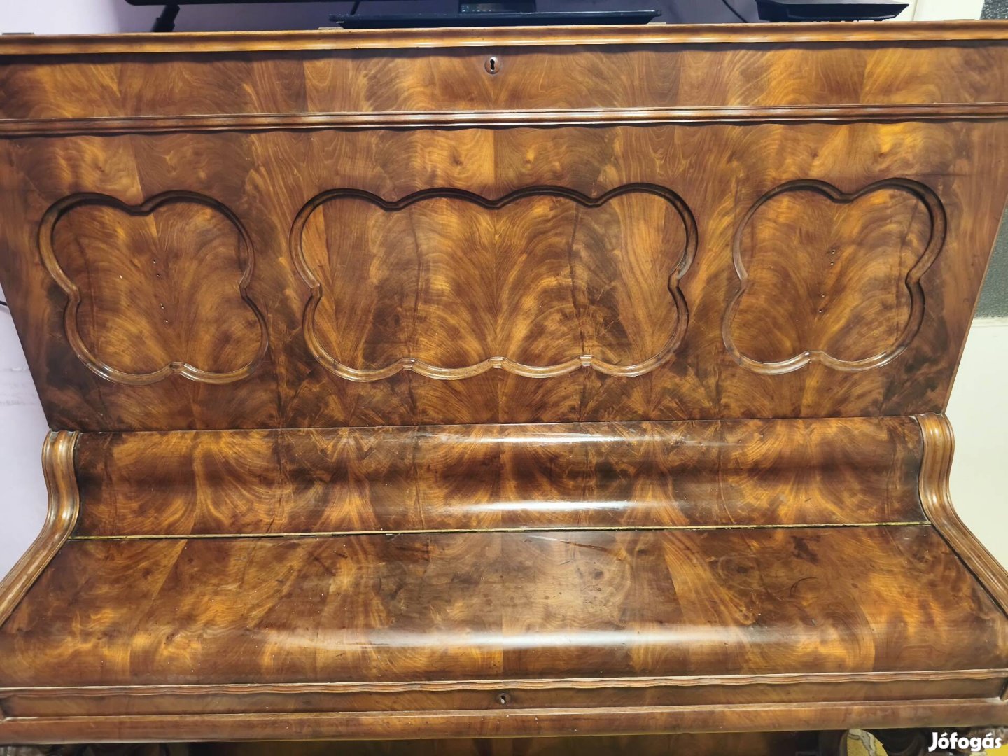 eladó antik zongora