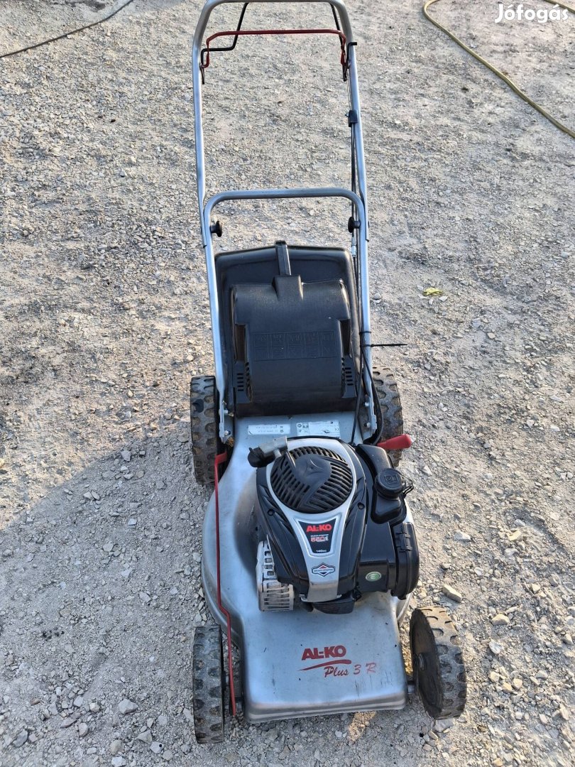 eladó brrigs motoros önjáros fünyiró nagykerekű 