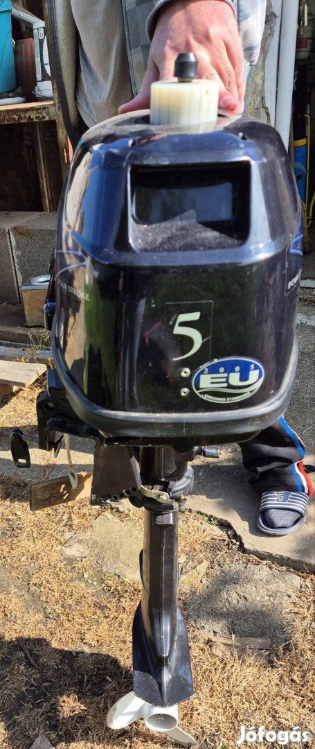 eladó csónak motor