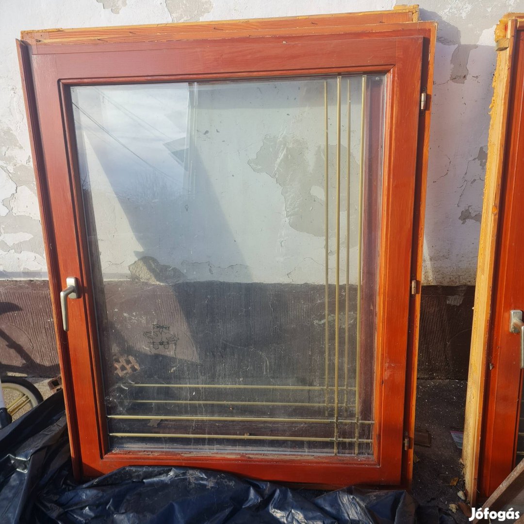 eladó fa ablakok hőszigetelt üveggel