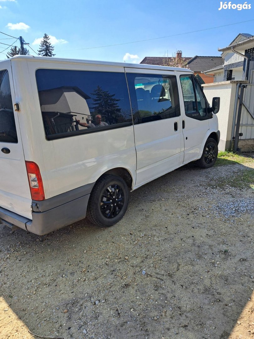 elado ford transit 