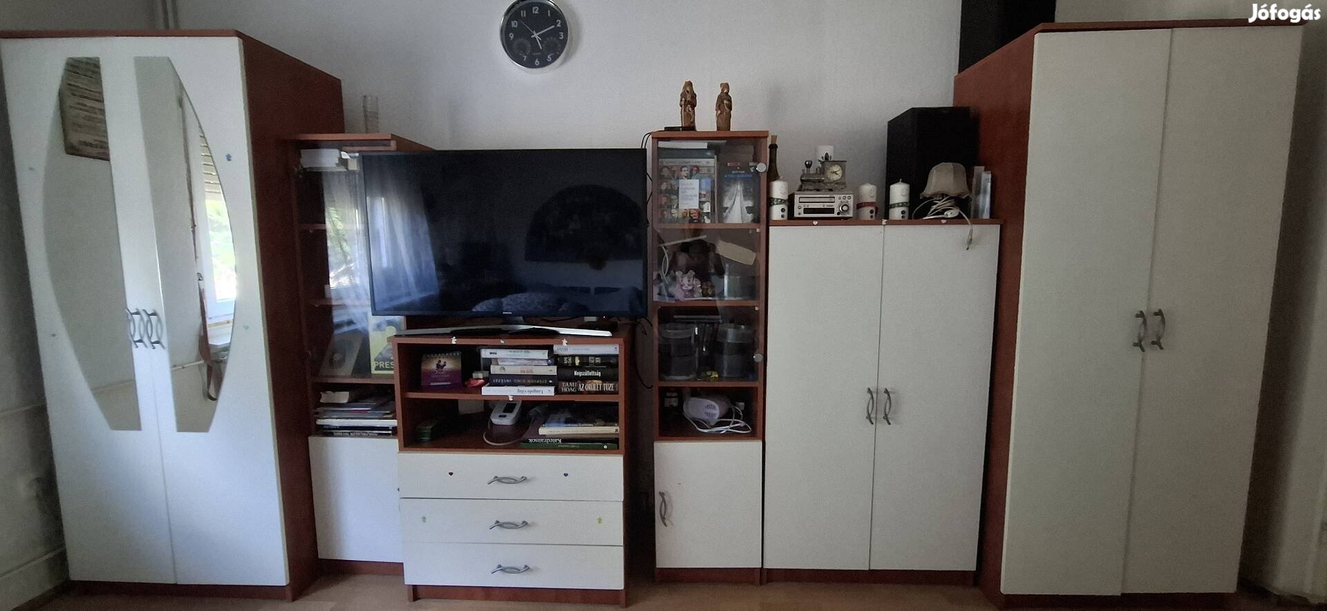 eladó hálószobabútor 