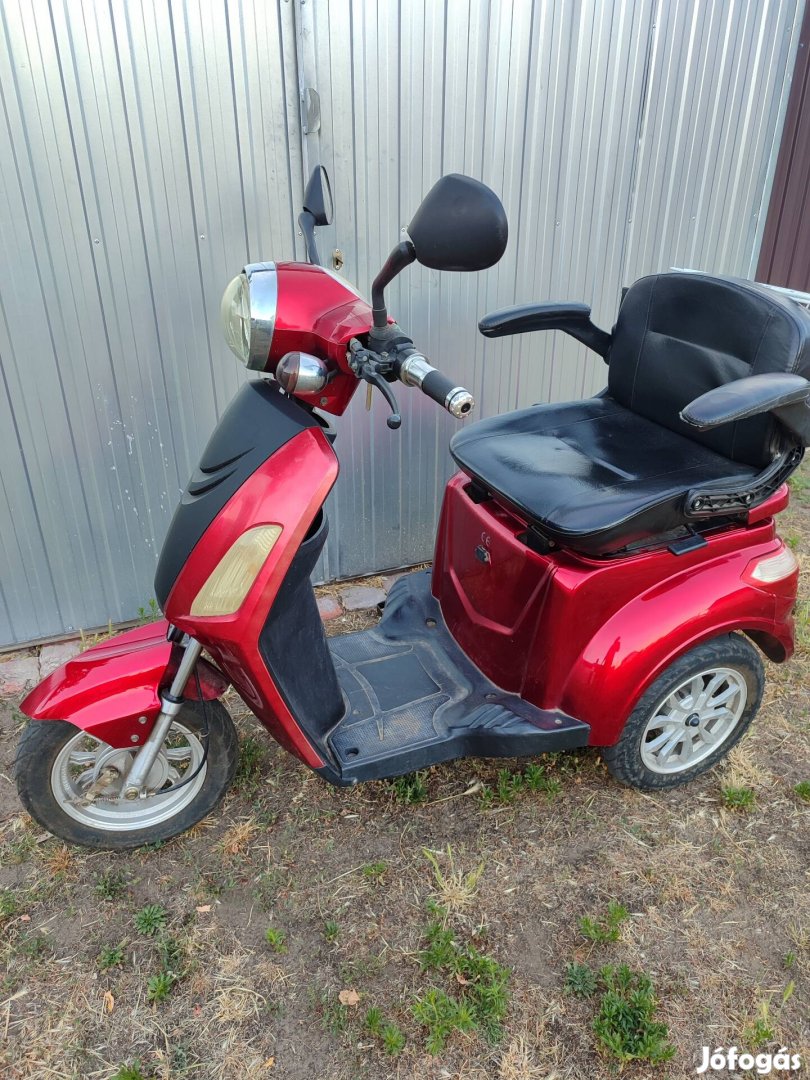 eladó háromkerekű elektromos kerékpár 