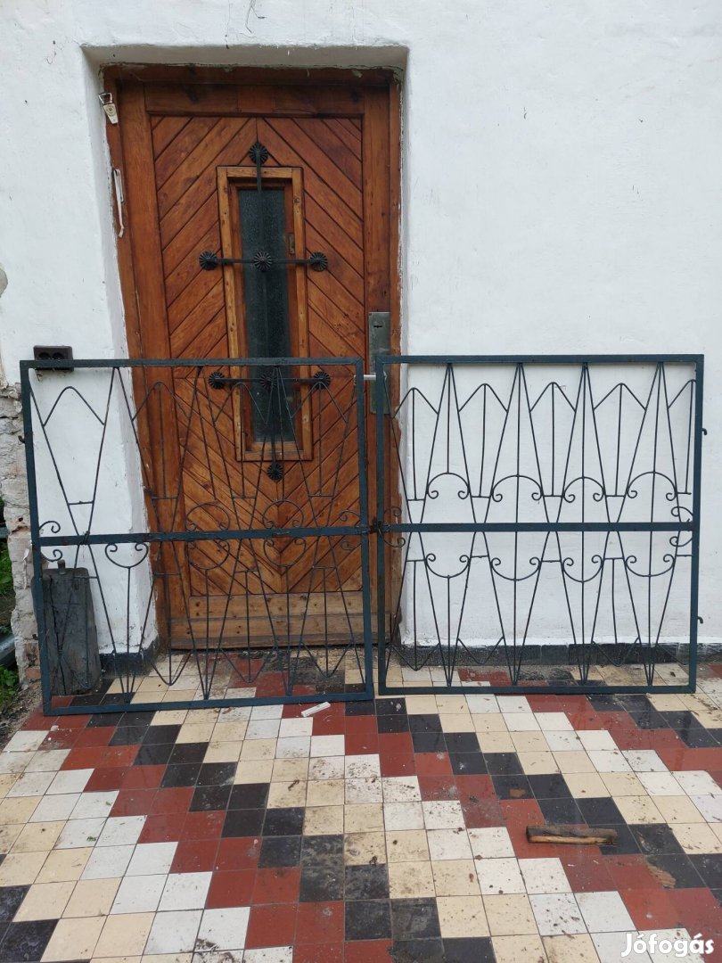 eladó használt dupla falu bejárati ajtó 