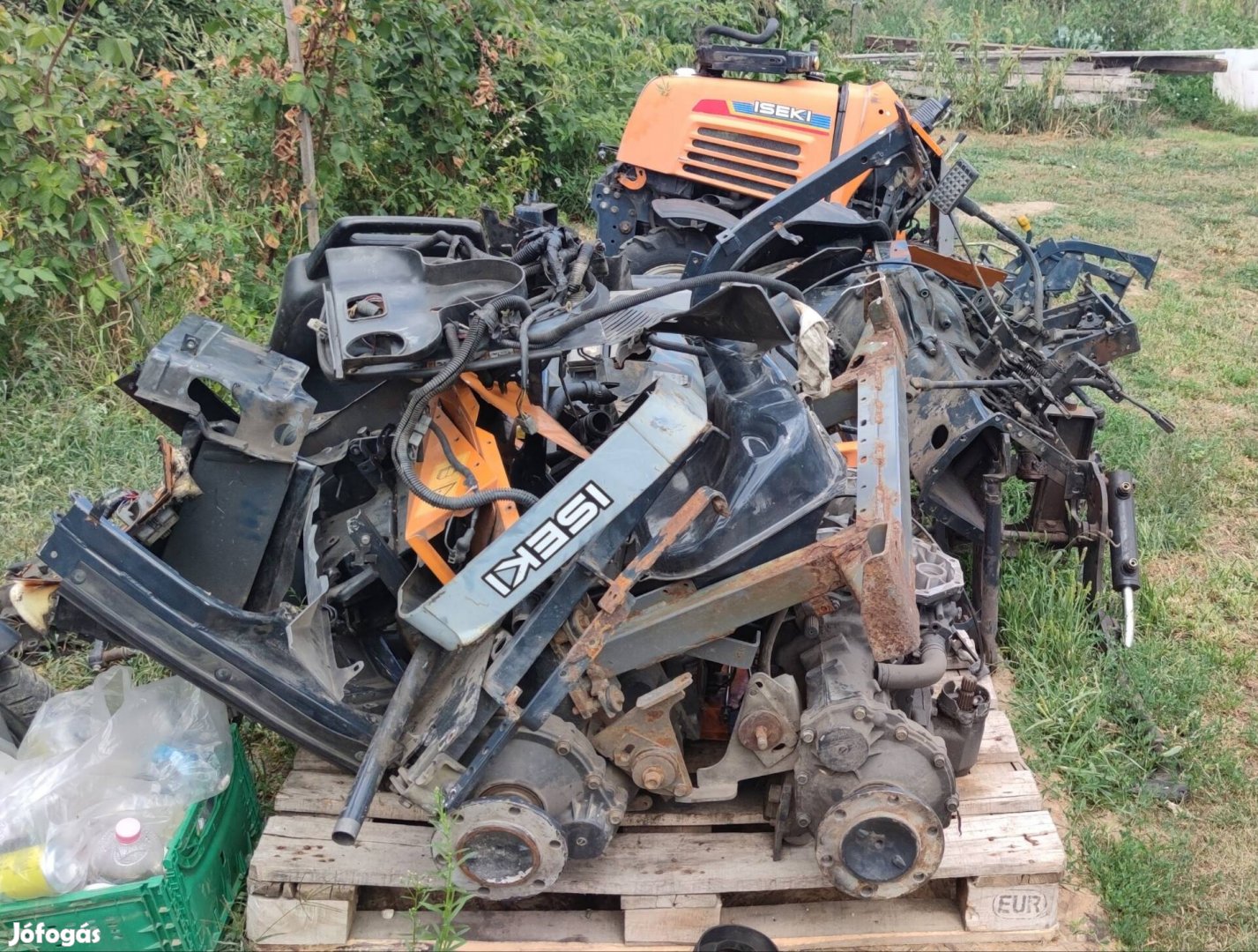 eladó japán traktorok és alkatrészek.