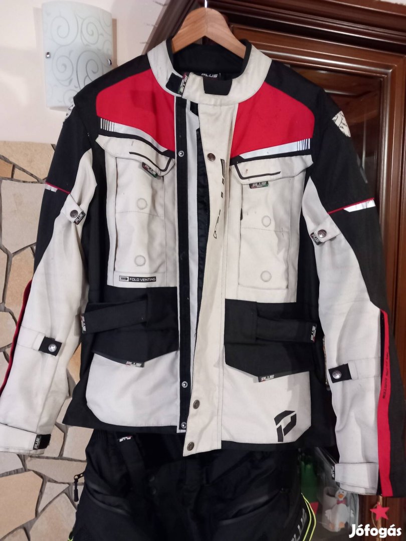 elado jo állapotu keveset használt motoros ruha