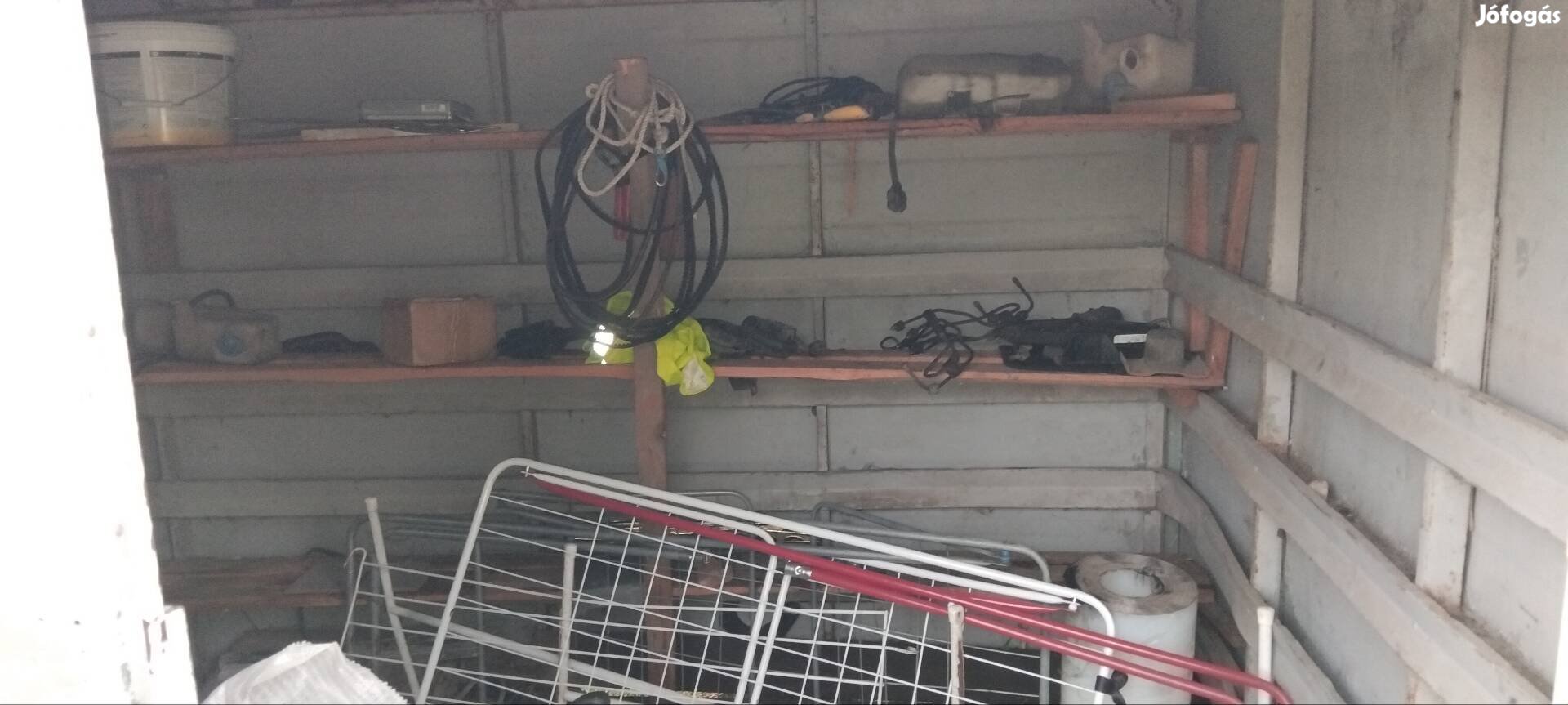 eladó költözés miatt koffer 