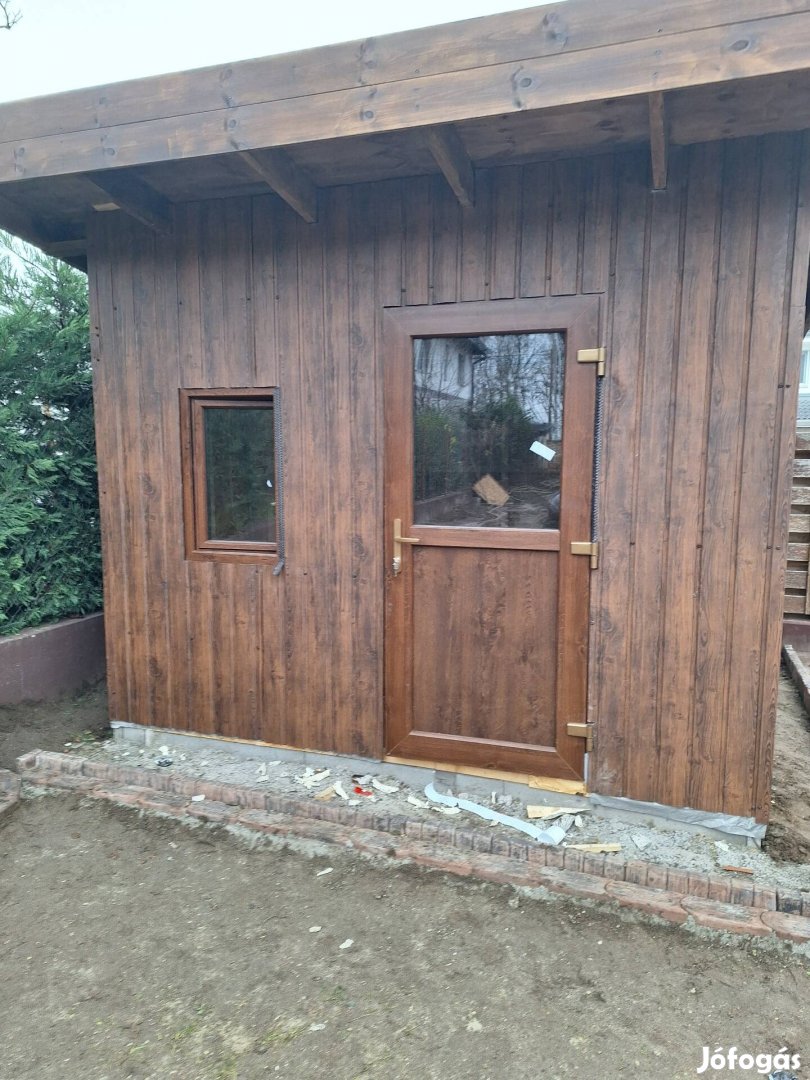 eladó künnyű szerkezetes kerti tároló famintás lemez