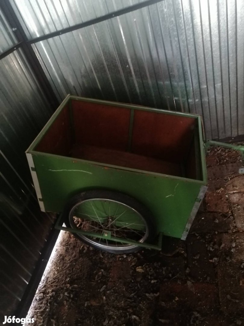 eladó libike 3 éves 