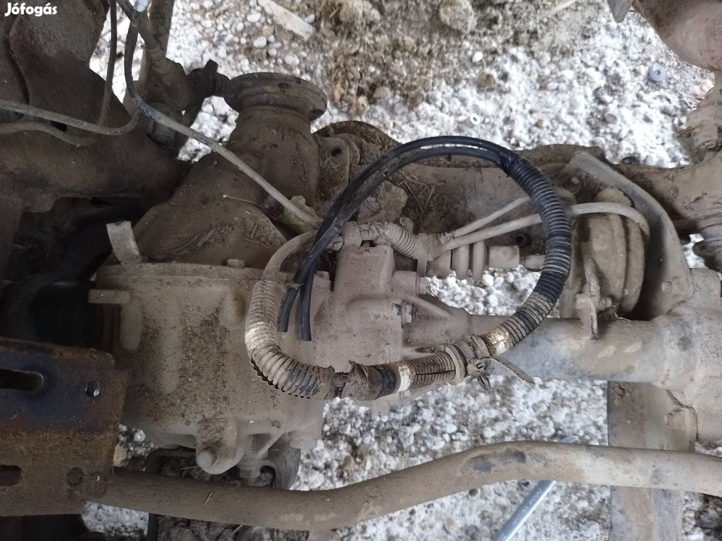 elado mazda b2500 ford ranger első difi híd