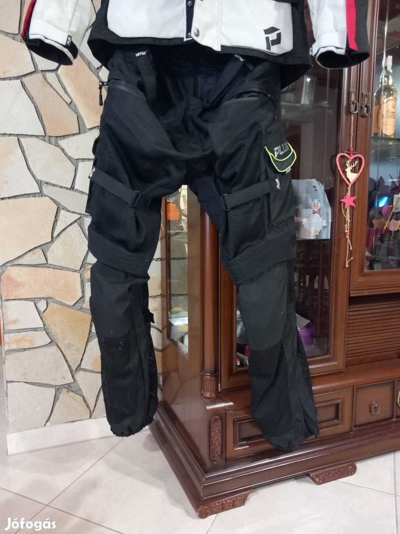 elado motoros ruha komplett