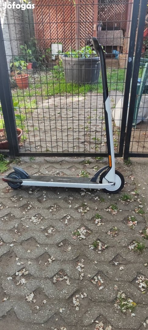 eladó ninebot kickscooter air  