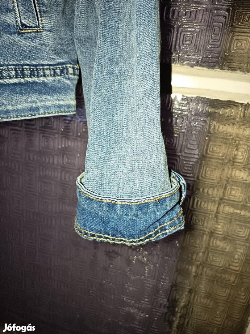 eladó női farmer kabát