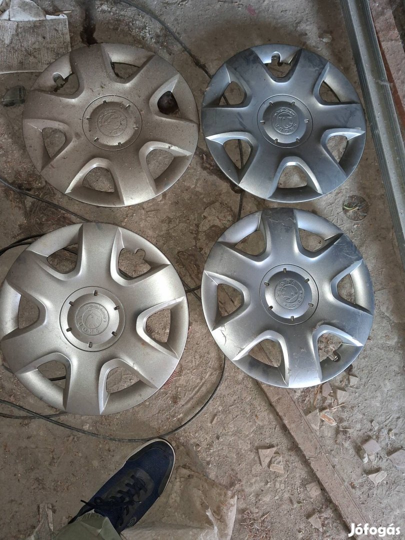eladó skoda diszetárcsa 15 coll 