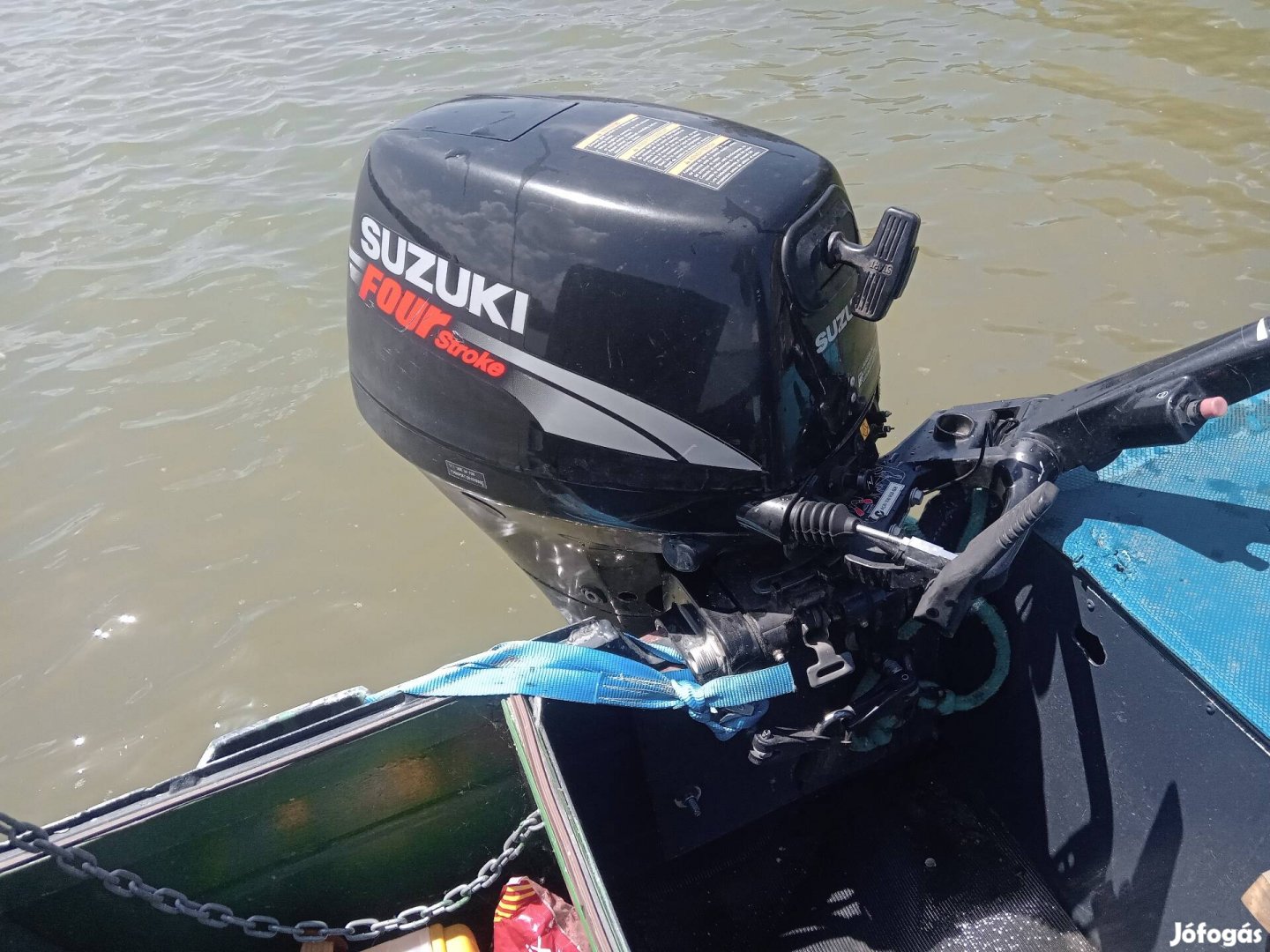 eladó suzuki 15 négy ütemű vizimotor