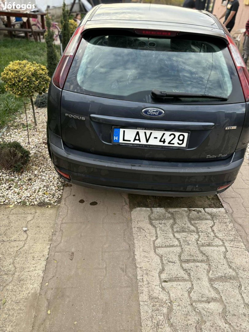 eladó vagy cserélhető Ford focus 