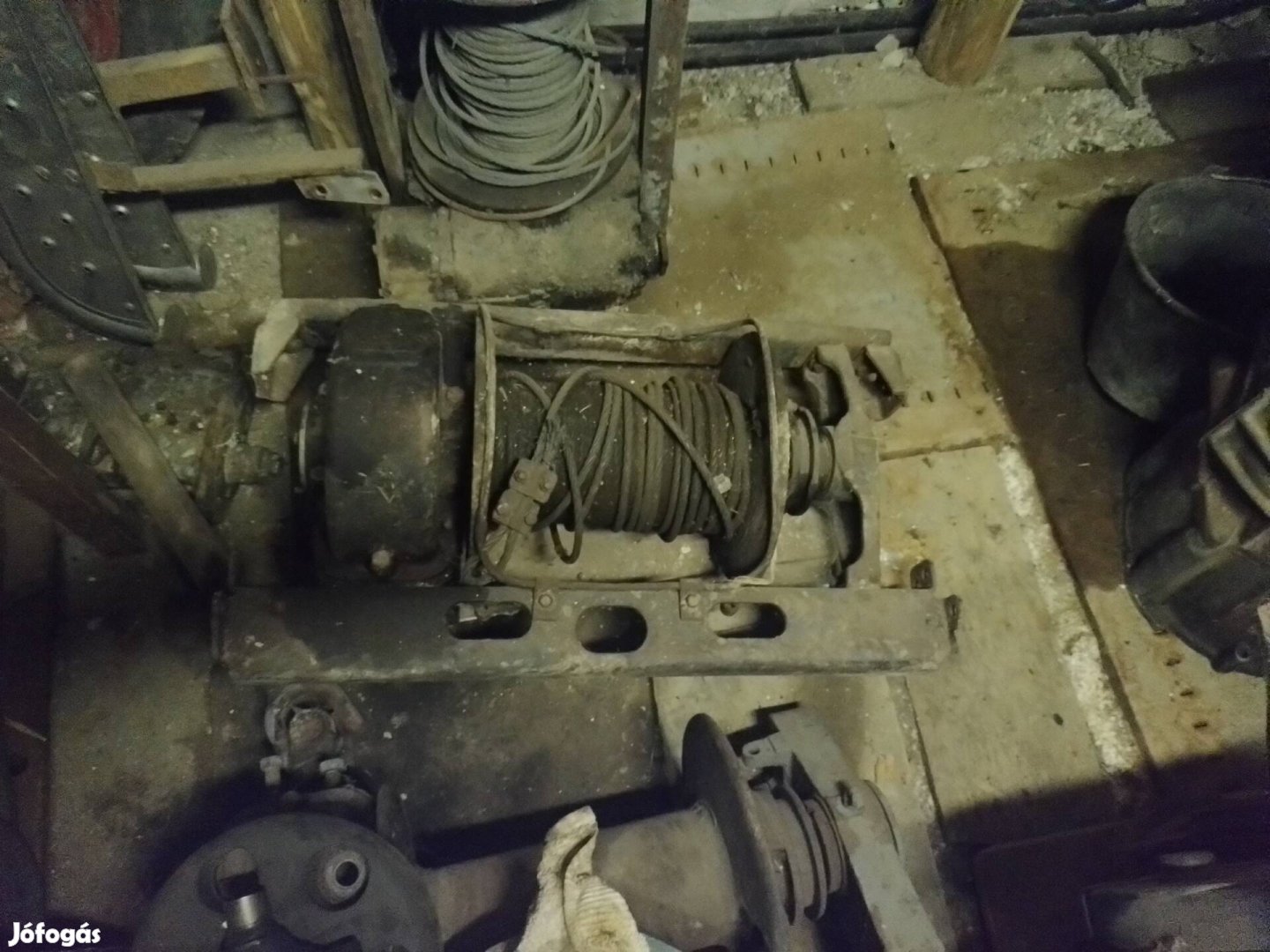 elado zil ,gaz 66 csörlő