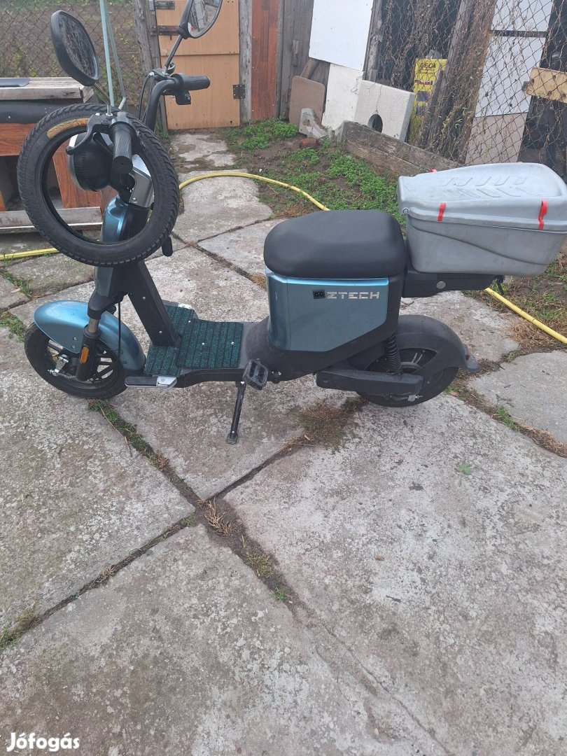elektromos  robogo 