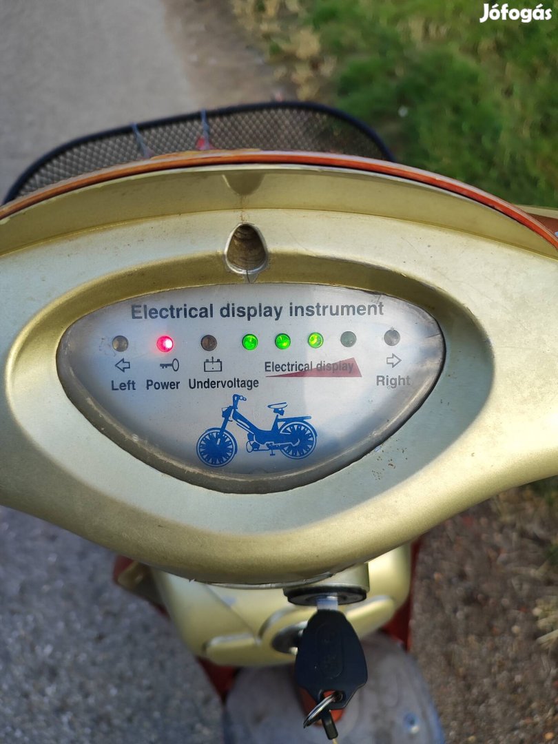 elektromos kerékpár robogó 