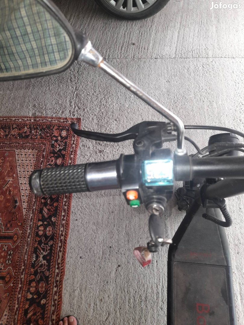 elektromos roller 