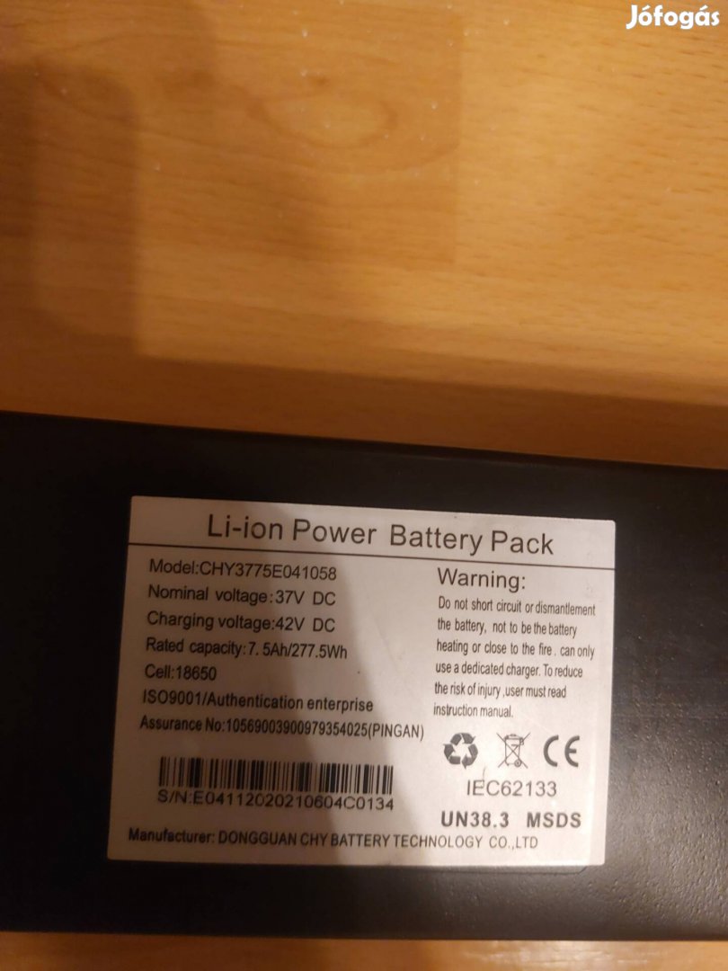 elektromos roller akumlátor 7.5 A  37v