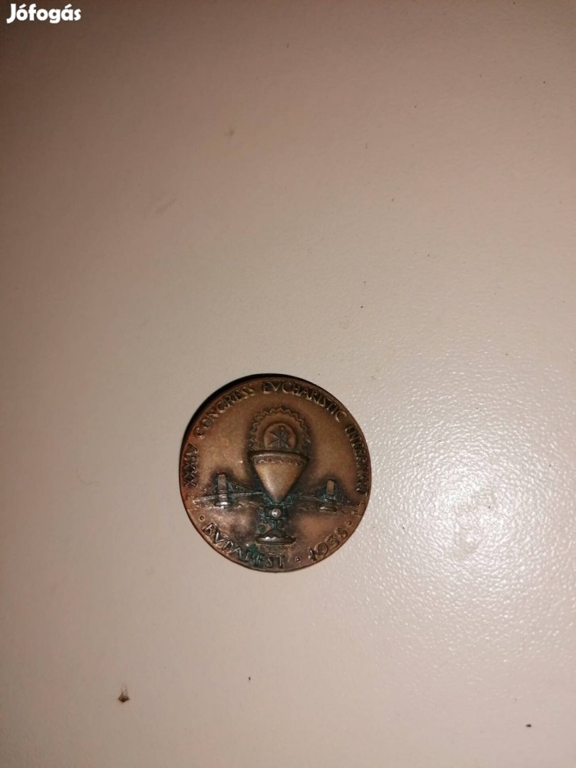 eucharisztikus kongresszus jelvény