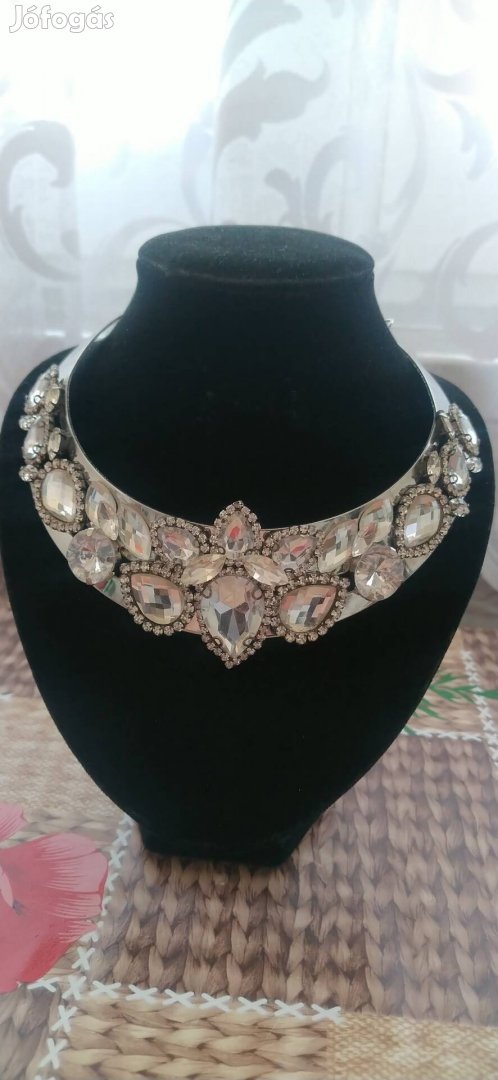 ezüst színű metál kristály strasszköves handmade choker