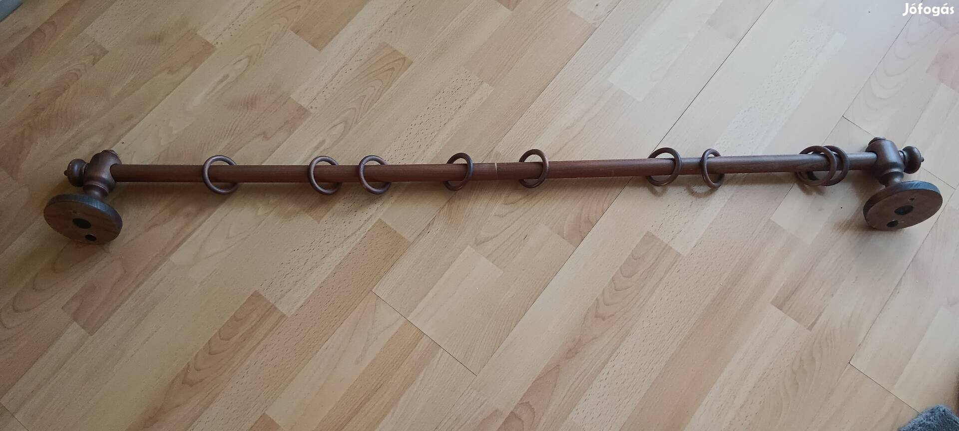 fa függönyrúd talppal, végzáróval 