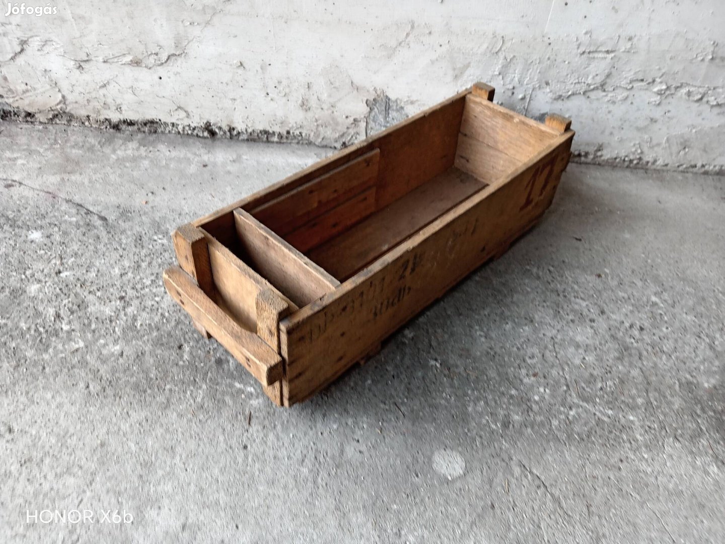 faláda,balkonláda,régi antik vintage virágtartó