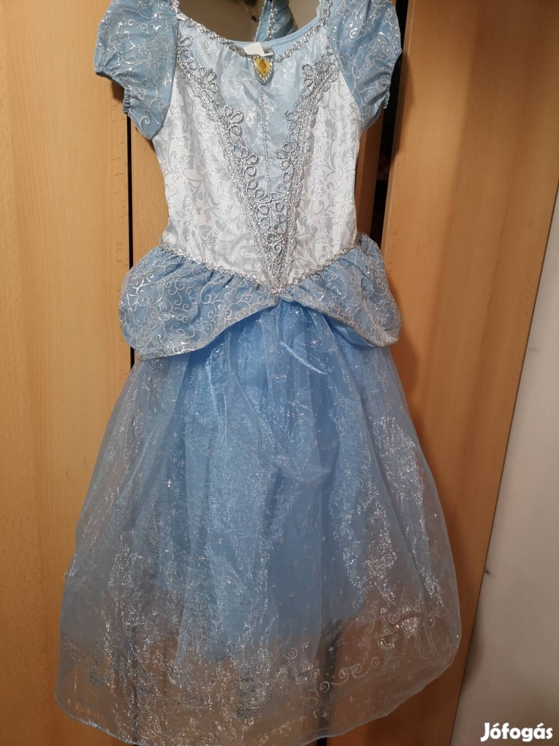 farsangi jelmez Hamupipőke