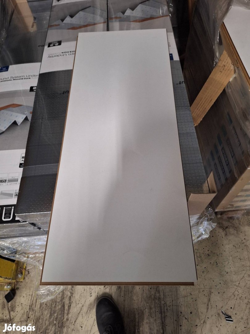 fehér laminált padló parketta