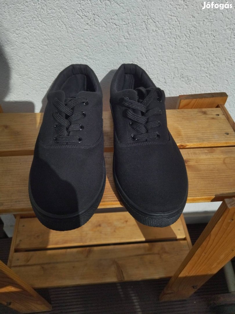 fekete vászoncipő, nyári cipő 40
