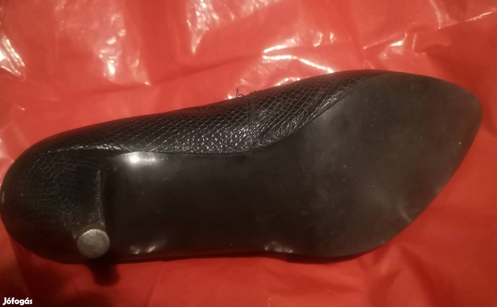 fél magassarkú köröm cipő 40