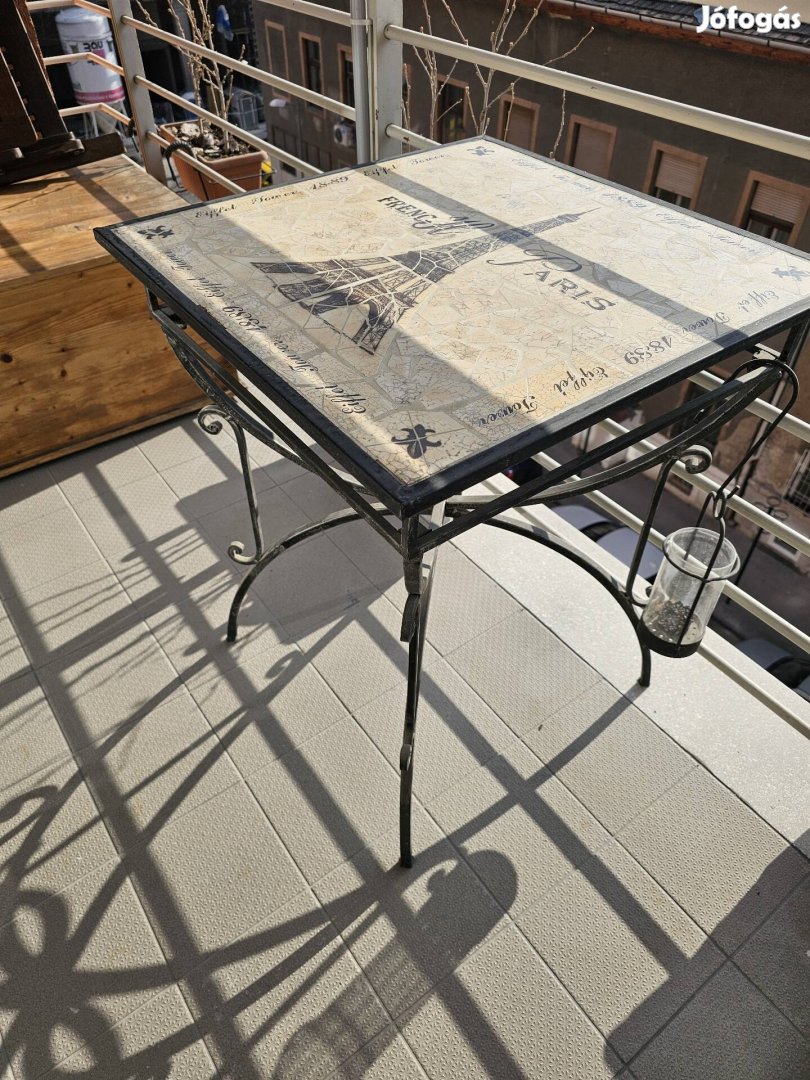 fémvázas asztal 2 db fémvázas szék