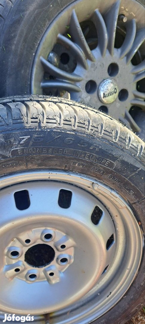fiat brava alufelni nyári gumival aljándék uj potketékel