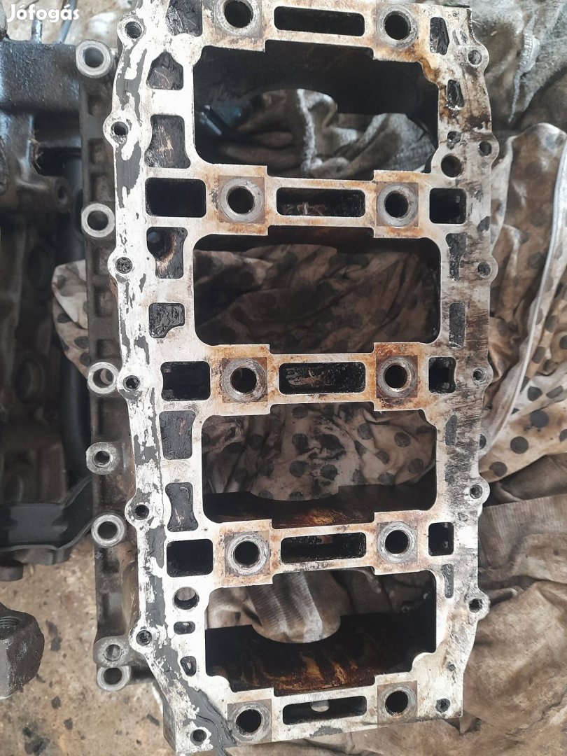 fiat punto 1.2 16v motor alsó aluminium rész 