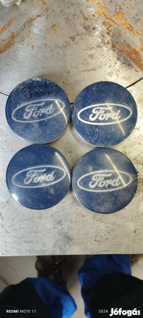 ford gyári alufelni kupak szett  jo allapotban